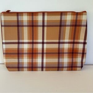 Thirty-one zipper pouch